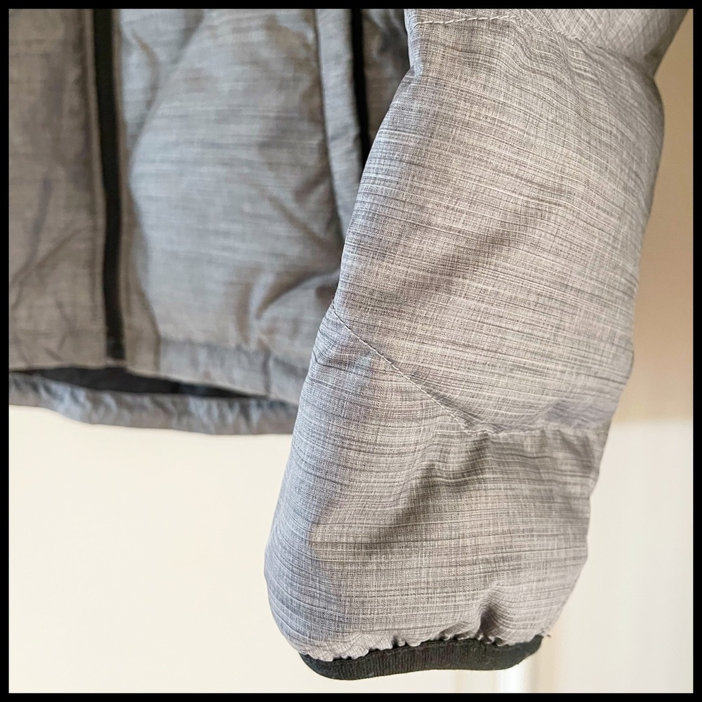 North Face Heather Charcoal Grey Full Zip Jacket. Size L. - Picture 7 of 9